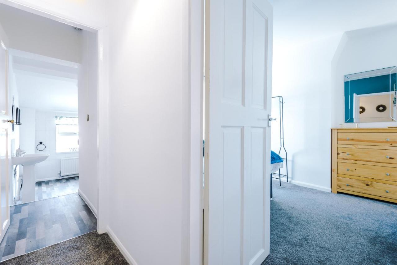 Spacious 2-Bed City-Centre Cottage In Chester By 53 Degrees Property - Ideal For Groups & Couples - Sleeps 6 Extérieur photo