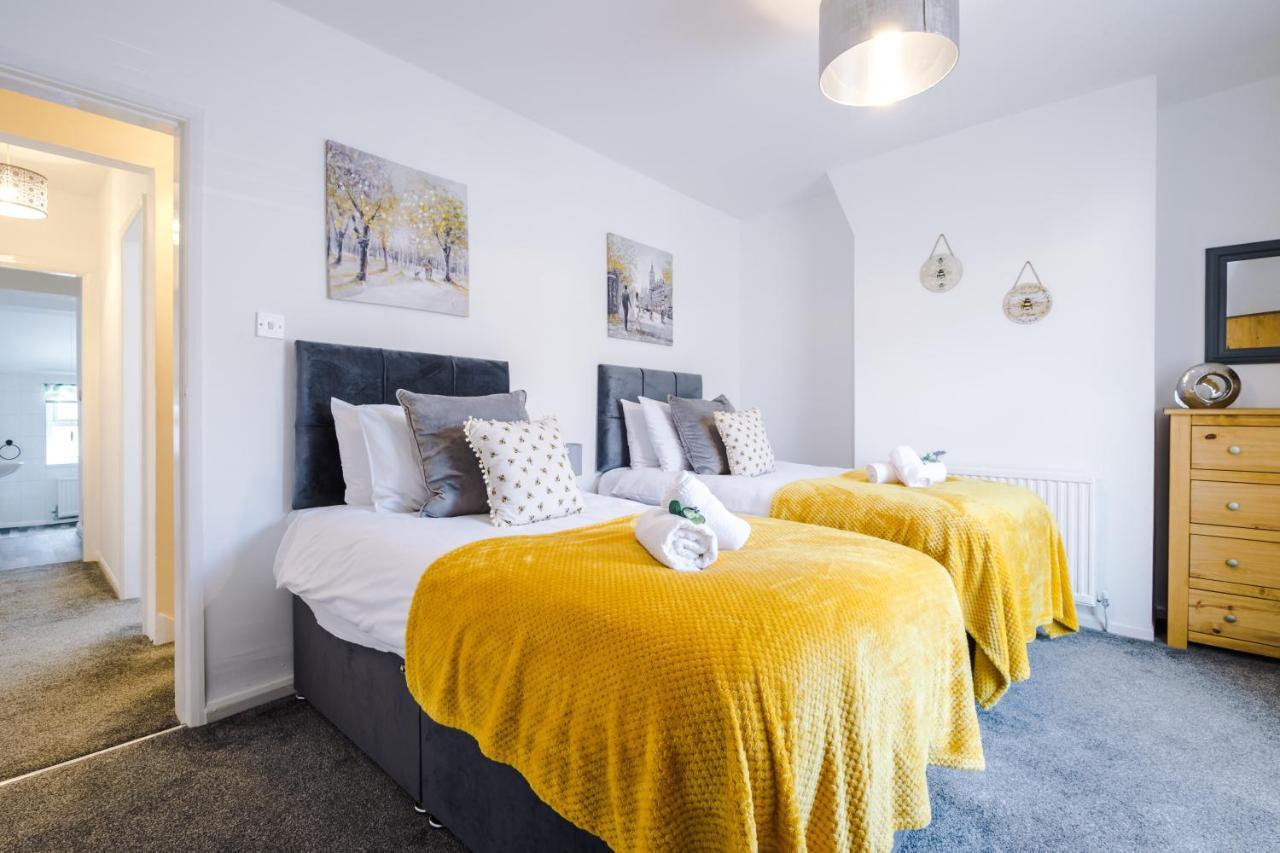 Spacious 2-Bed City-Centre Cottage In Chester By 53 Degrees Property - Ideal For Groups & Couples - Sleeps 6 Extérieur photo