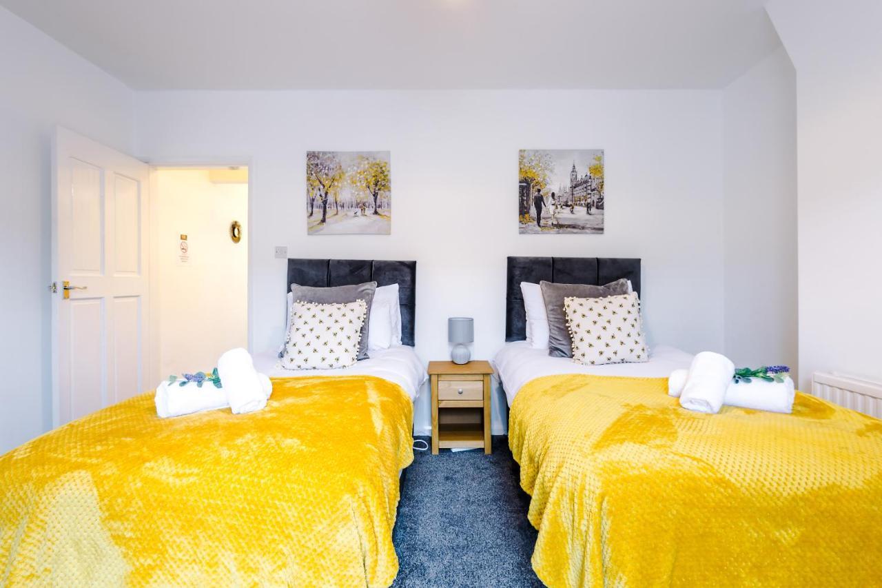 Spacious 2-Bed City-Centre Cottage In Chester By 53 Degrees Property - Ideal For Groups & Couples - Sleeps 6 Extérieur photo